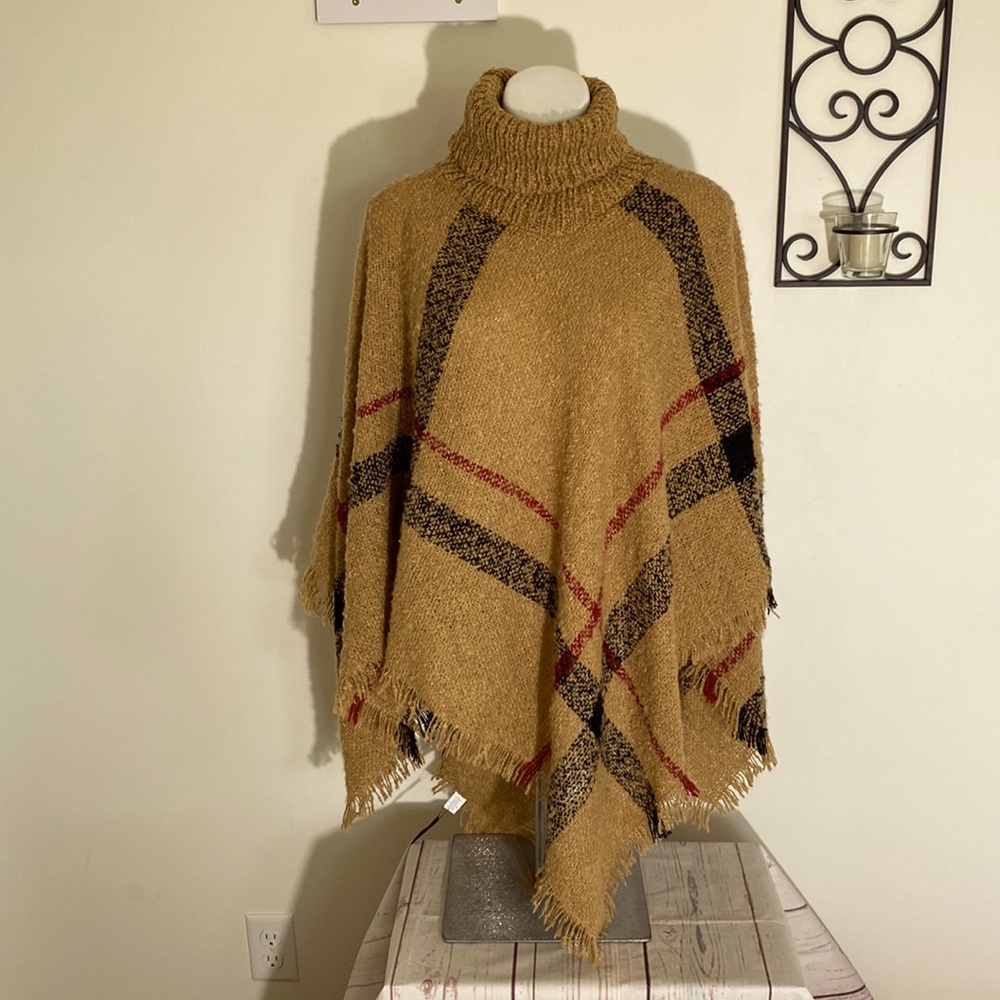 Women’s turtleneck poncho, one size fits most